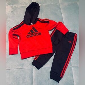 Adidas Toddler  2-Piece Hooded 
Jacket & Pants Set